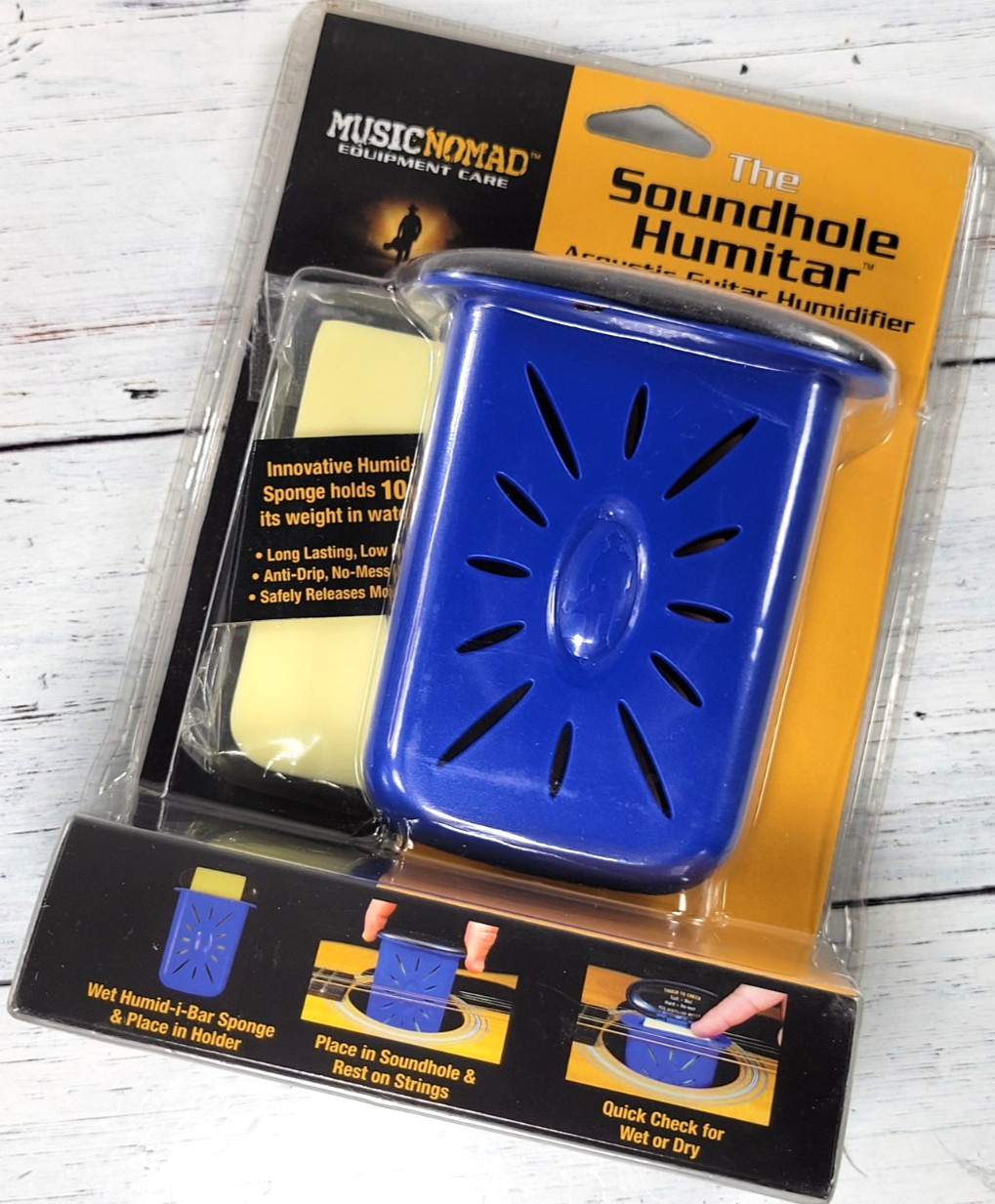 Acoustic Guitar Humidifier MusicNomad The Soundhole Humititar, Blue