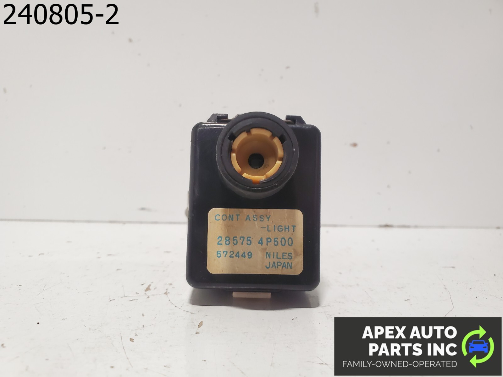 OEM 1997 Infiniti Q45 4L Light Sensor Control Module   28575 4P500