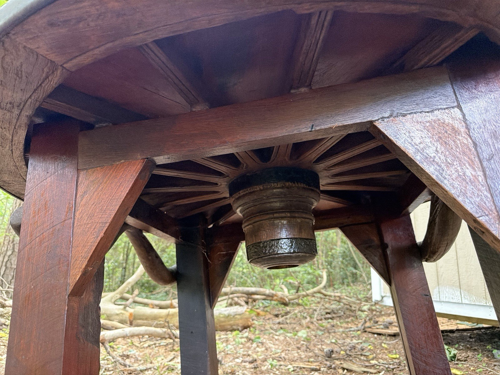 RL Southwest Chic! Handmade Vintage Wooden Wagon Wheel Table & 3 Swivel Chairs
