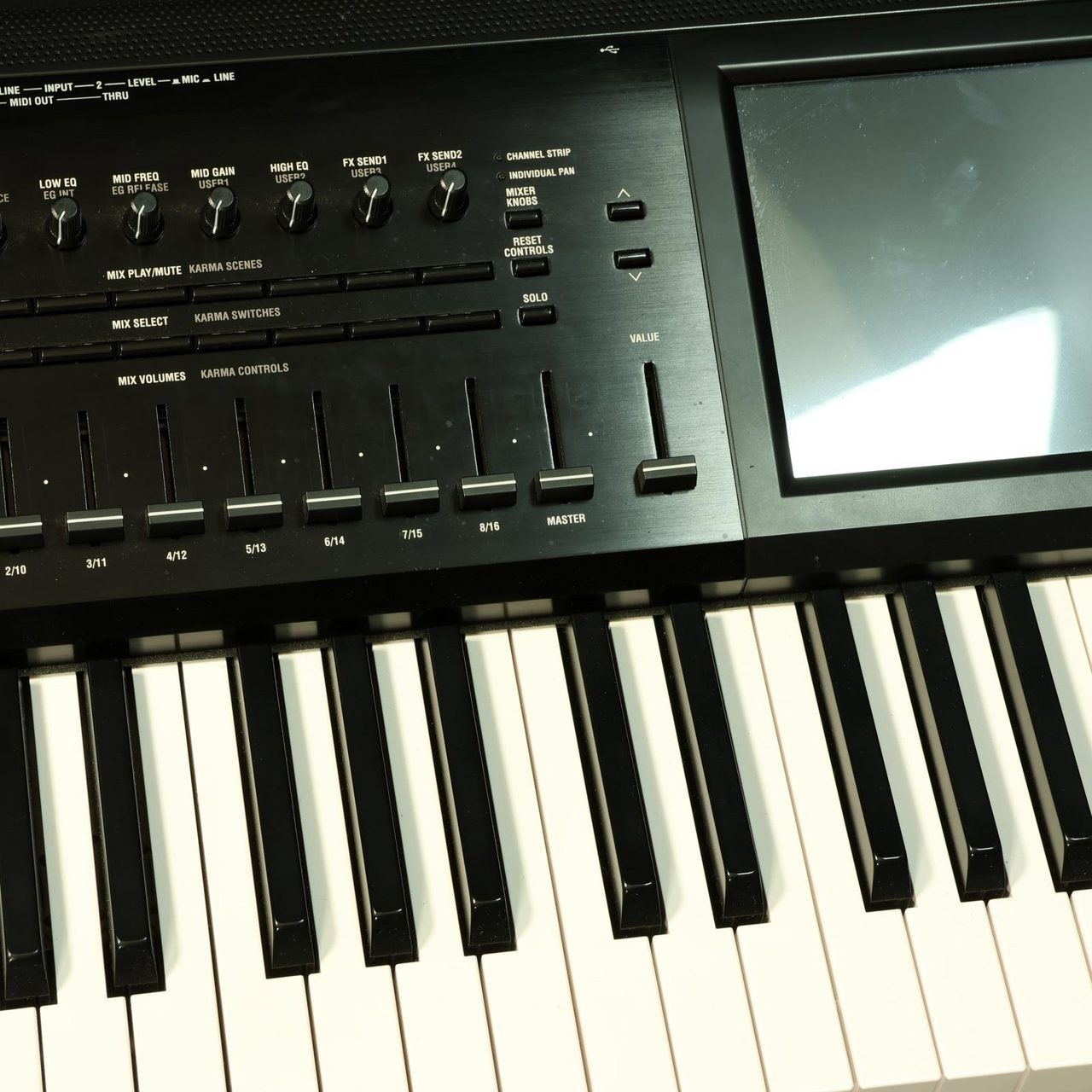 Korg Kronos 2 73-Key Music Workstation Electronic Keyboard