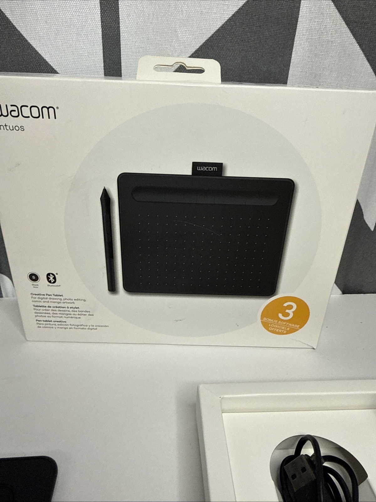 Wacom Intuos Small Bluetooth Graphics Drawing Tablet - Open Box