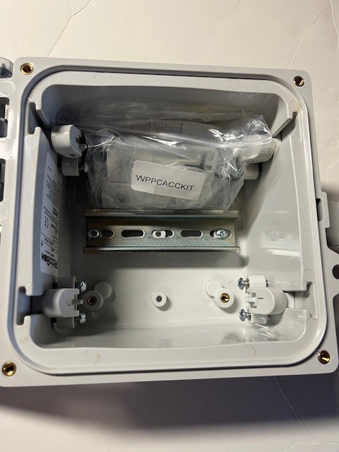 Veris AE012 (Enclosure)