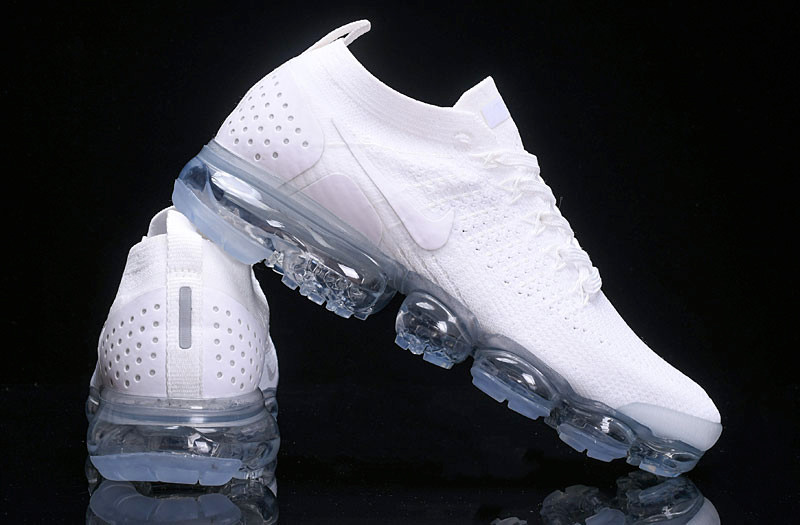 DS Nike Air VaporMax Flyknit 2 Men's Pure White Air Shoes, Brand New