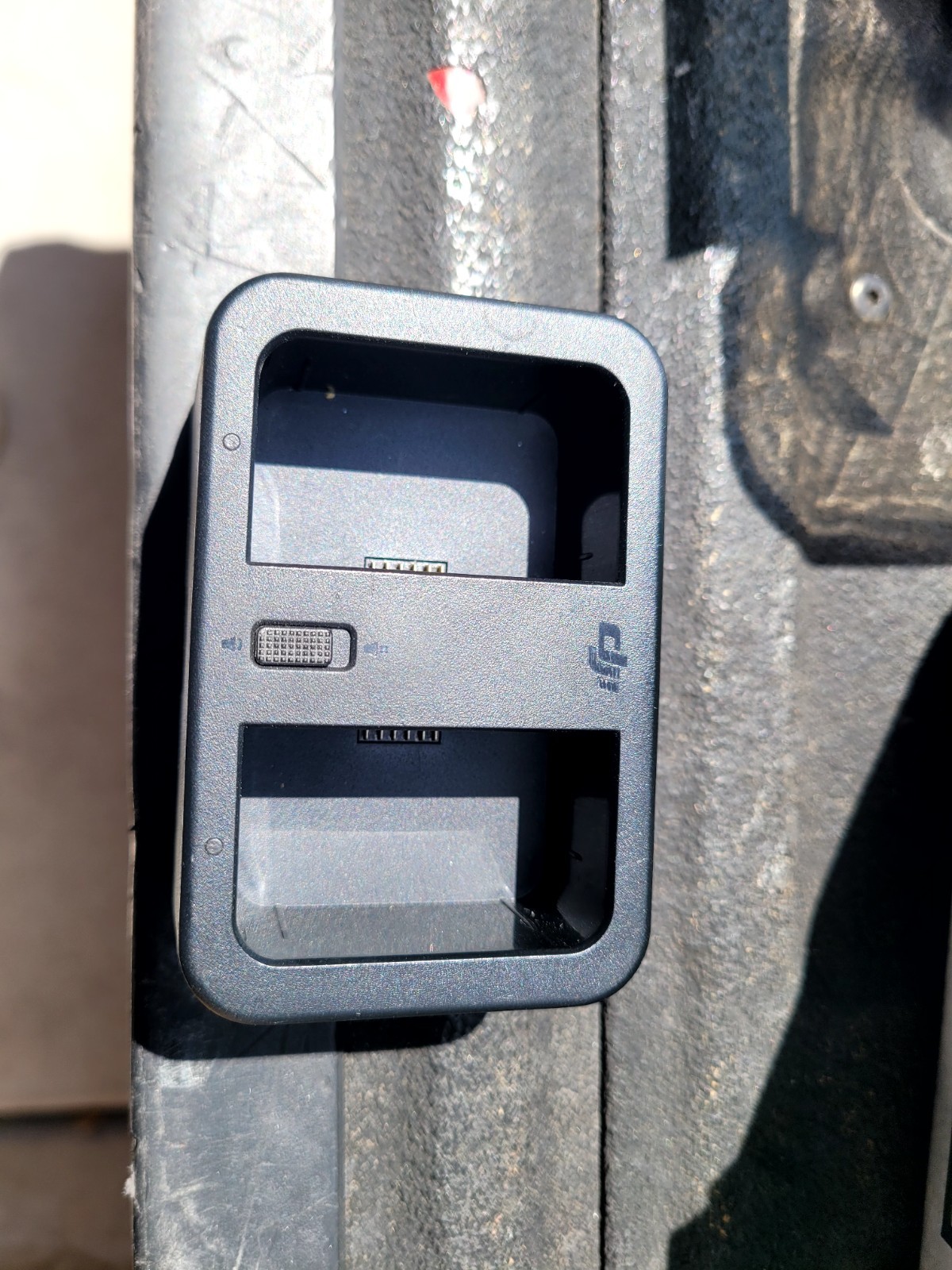 OEM DJI WCH2 Charging Hub - USED  ( GD-GR)