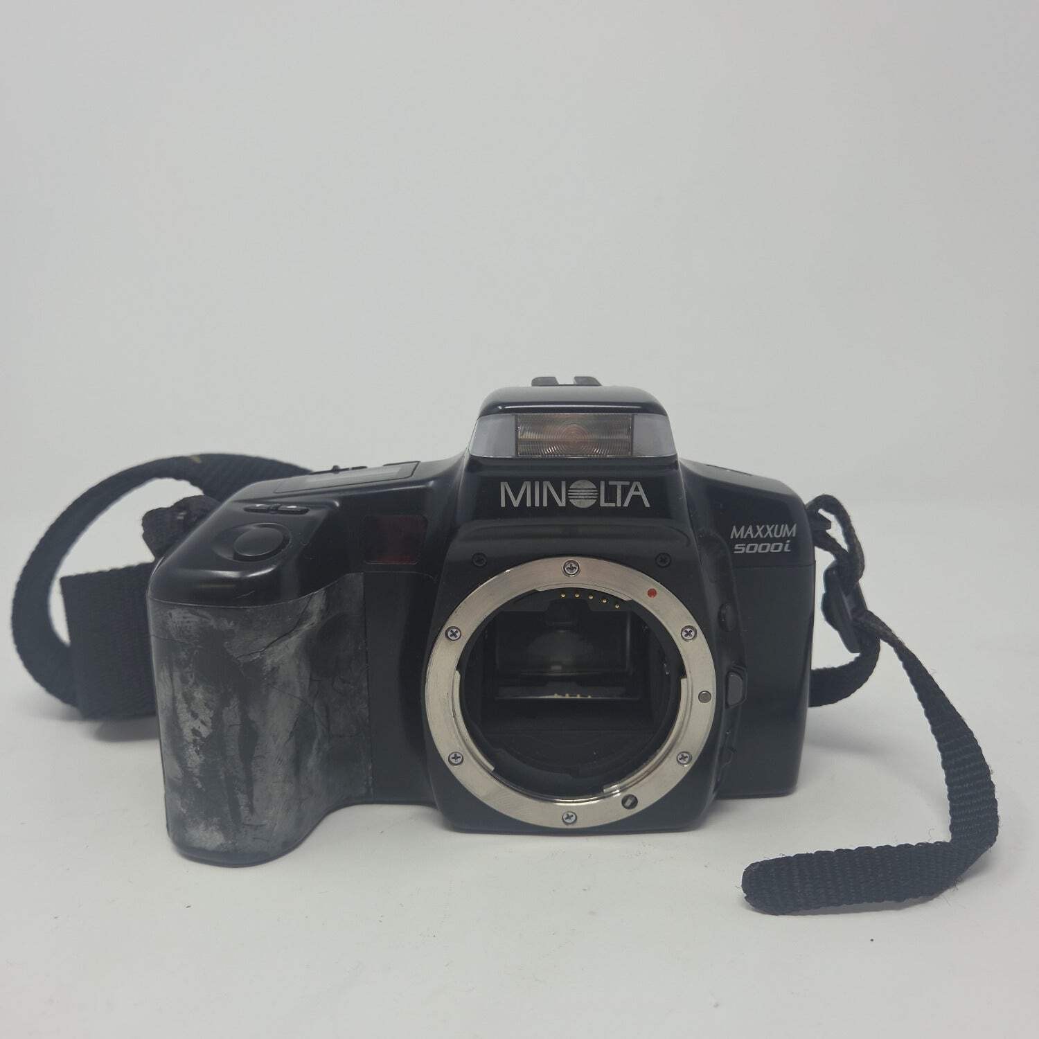 Minolta MAXXUM 5000i w/ 2x Film Rolls 35MM SLR Film Camera
