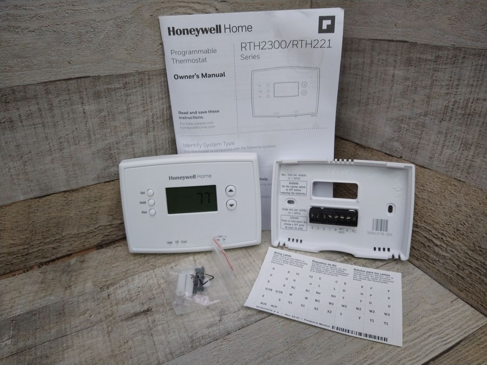 Honeywell 1-Week Programmable Thermostat (RTH221B1039) BULK PACKAGED