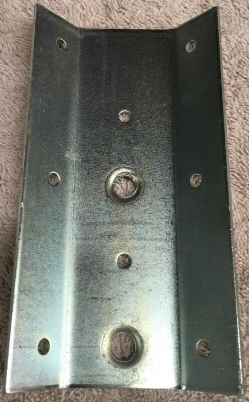 1-Genuine WILLIAMS/BALLY PINBALL Leg Bolt Plate Bracket 01-11400-1 *BRAND NEW B2