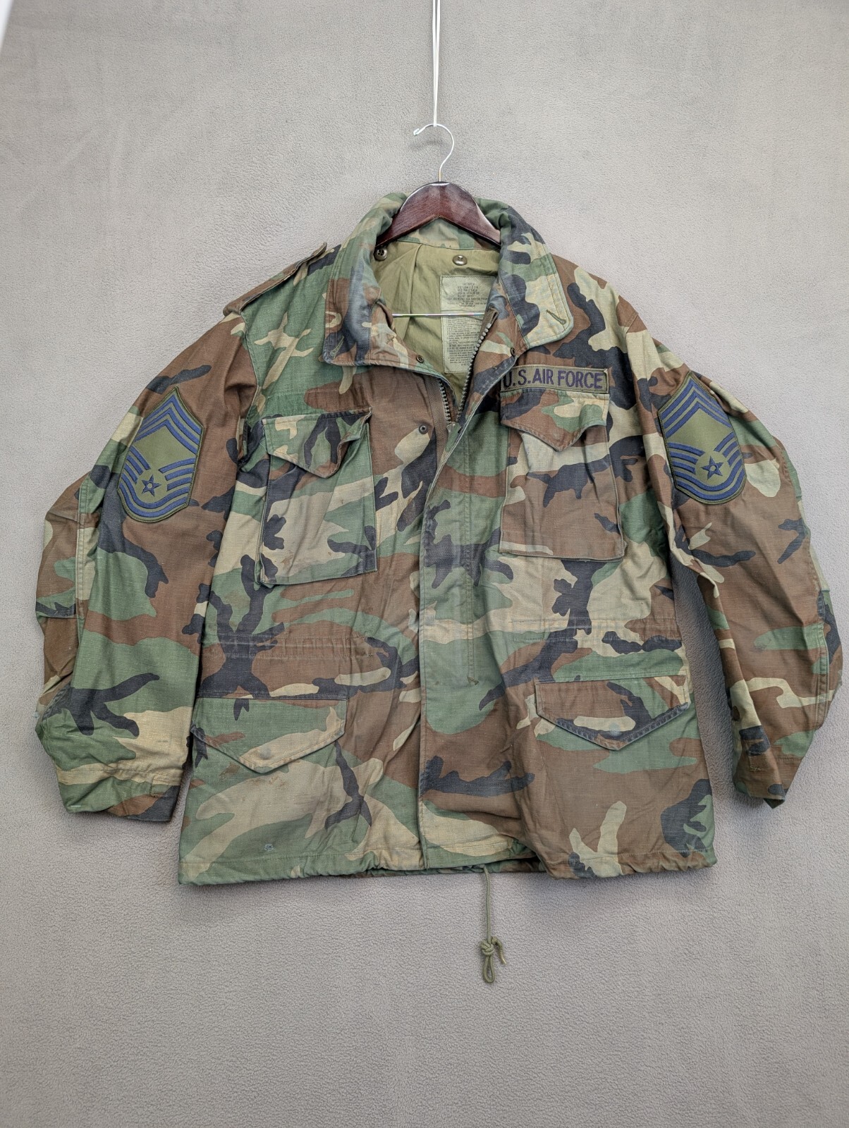 VTG US Military Men's Cold Weather Field Jacket Woodland Camouflage • Large