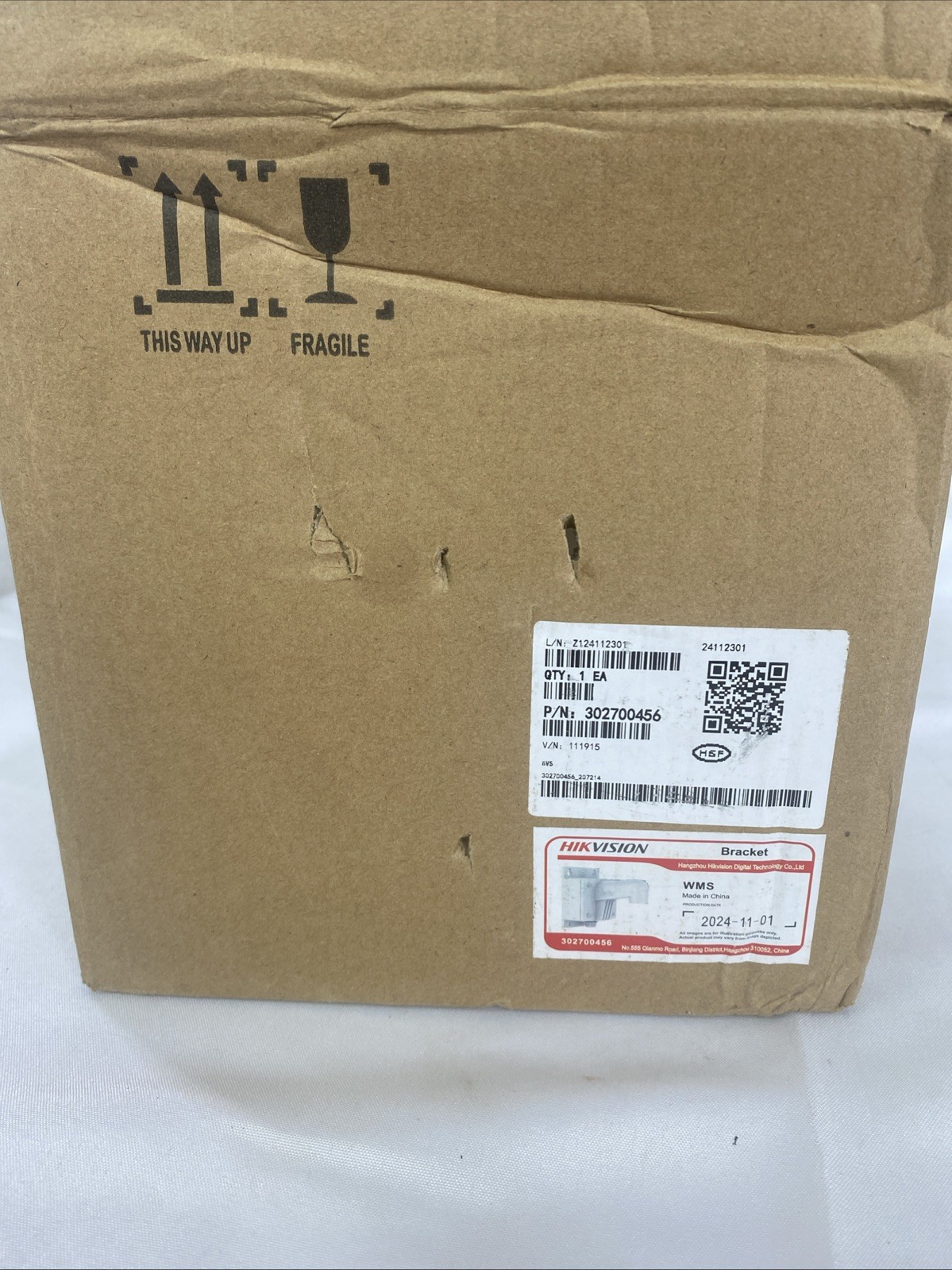 Hikvision WMS 302700456 -Wall Mount Bracket for Mini Dome Camera w/ Junction box