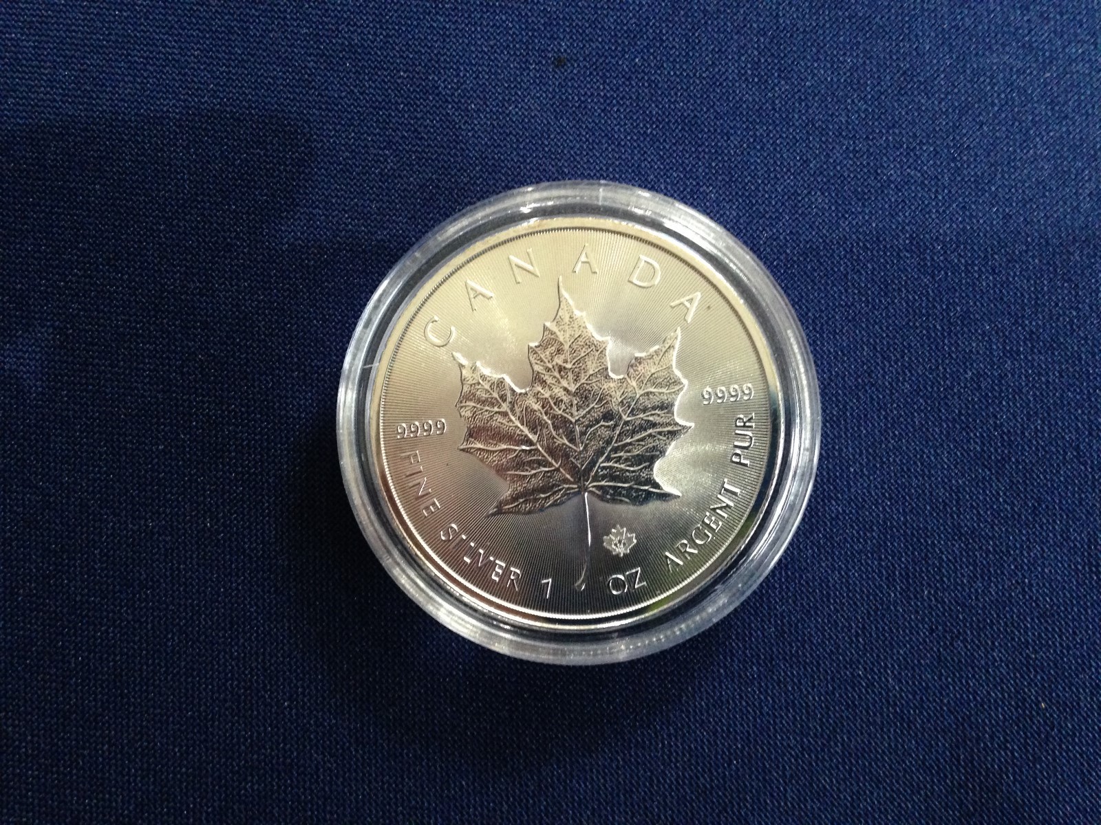 2014 Canada $5.00 Maple Leaf BU One Ounce .9999 E6117