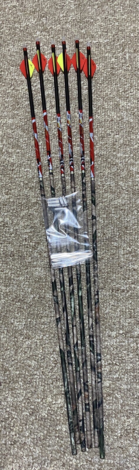 Carbon Express D-Stroyer Mx Hunter Arrows 350 2 in. Vanes 1/2 Dozen.