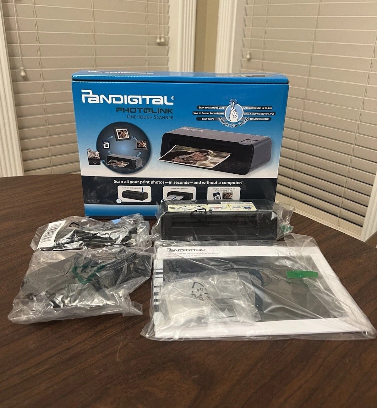 Pandigital PhotoLink Digital Photo Scanner One-Touch Scan To SD Card PANSCN02
