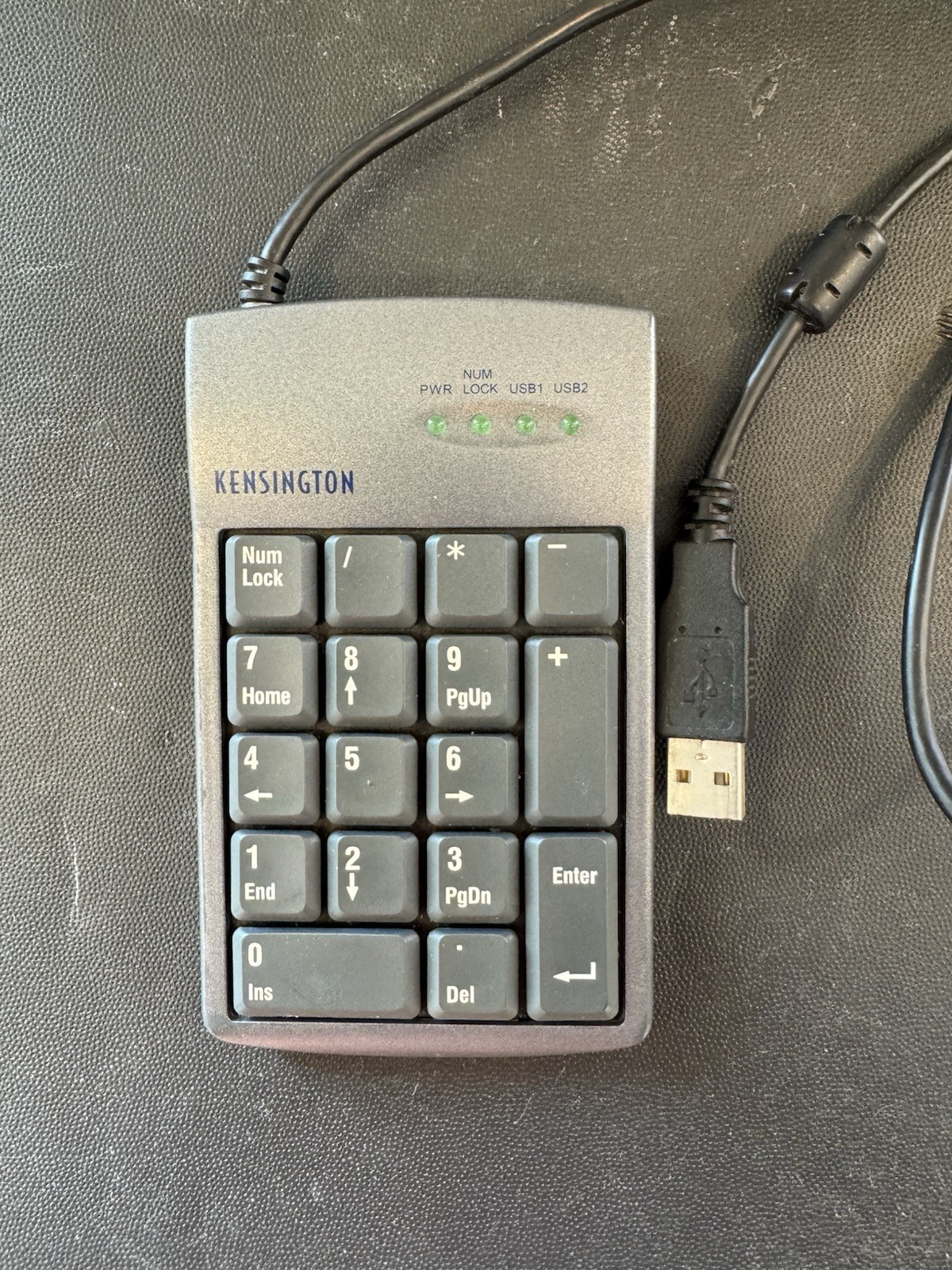 KENSINGTON Pocket Numeric Keypad - Model 33006 with 2 USB ports, Good Condition
