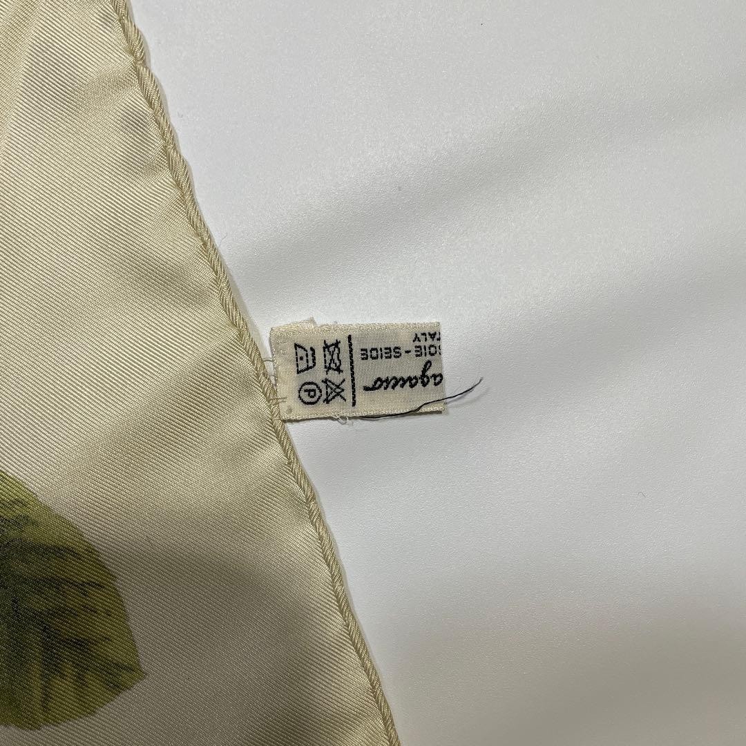 Salvatore Ferragamo Scarf Cream 87 x 86 cm 100% Silk