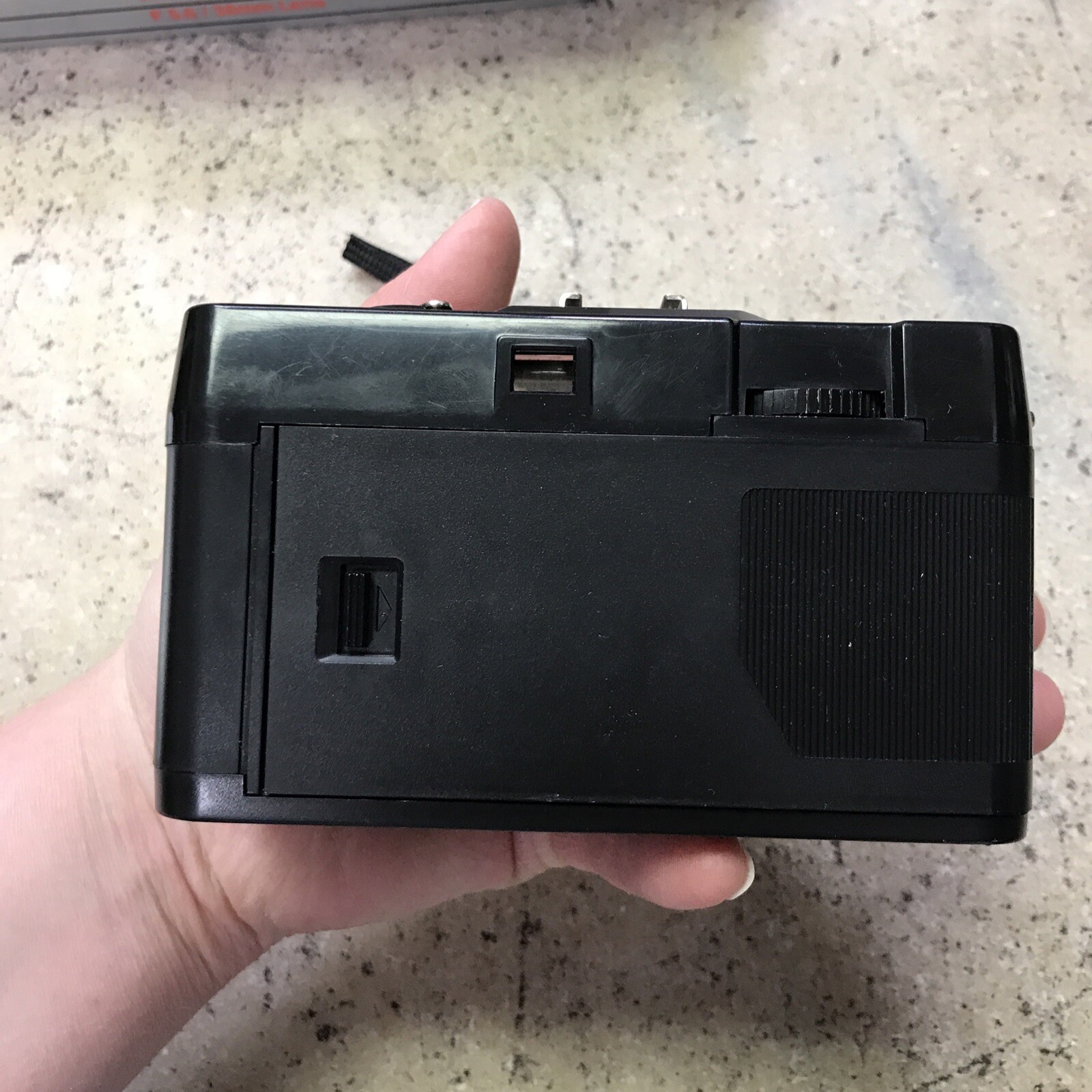 Argus 100 Point & Shoot 35mm Camera W/Flash - Untested - Flash Charges Fast Ship