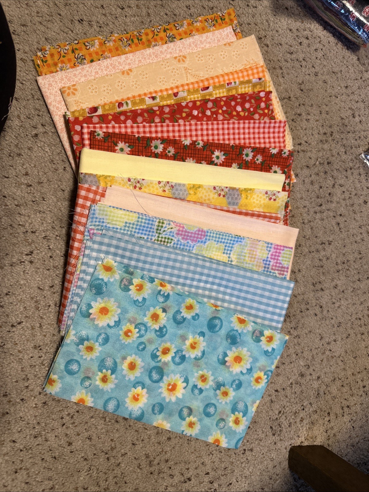 Fabric Lot, Mostly Fat Quarters, Some Small Squares