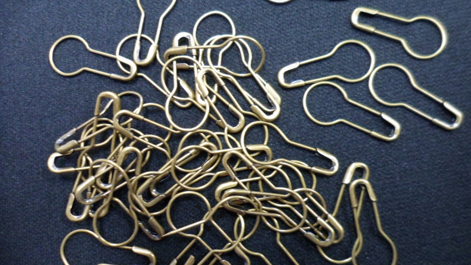 Safety Pins Antique Gold Pear (Bulb / Calabash)  Metal 20 mm Pack of 50