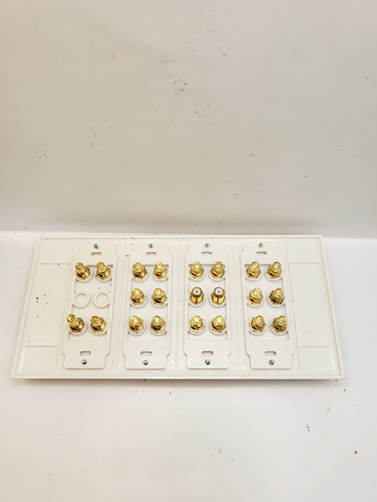 Home Theater Wall Plate for Surround Sound
