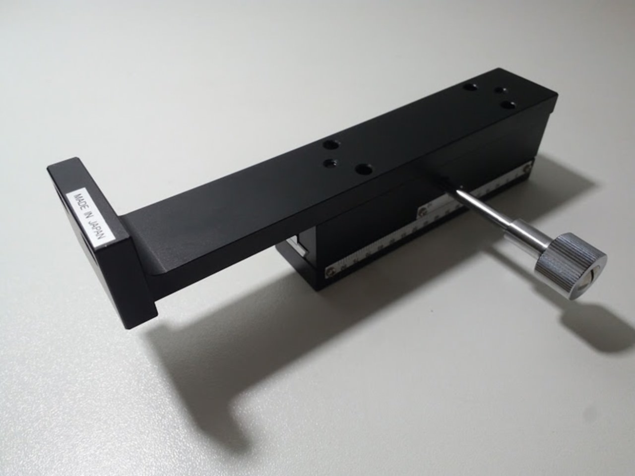 MISUMI XSP100 High Precision X-Axis Dovetail Slide, Rack & Pinion - X-Axis