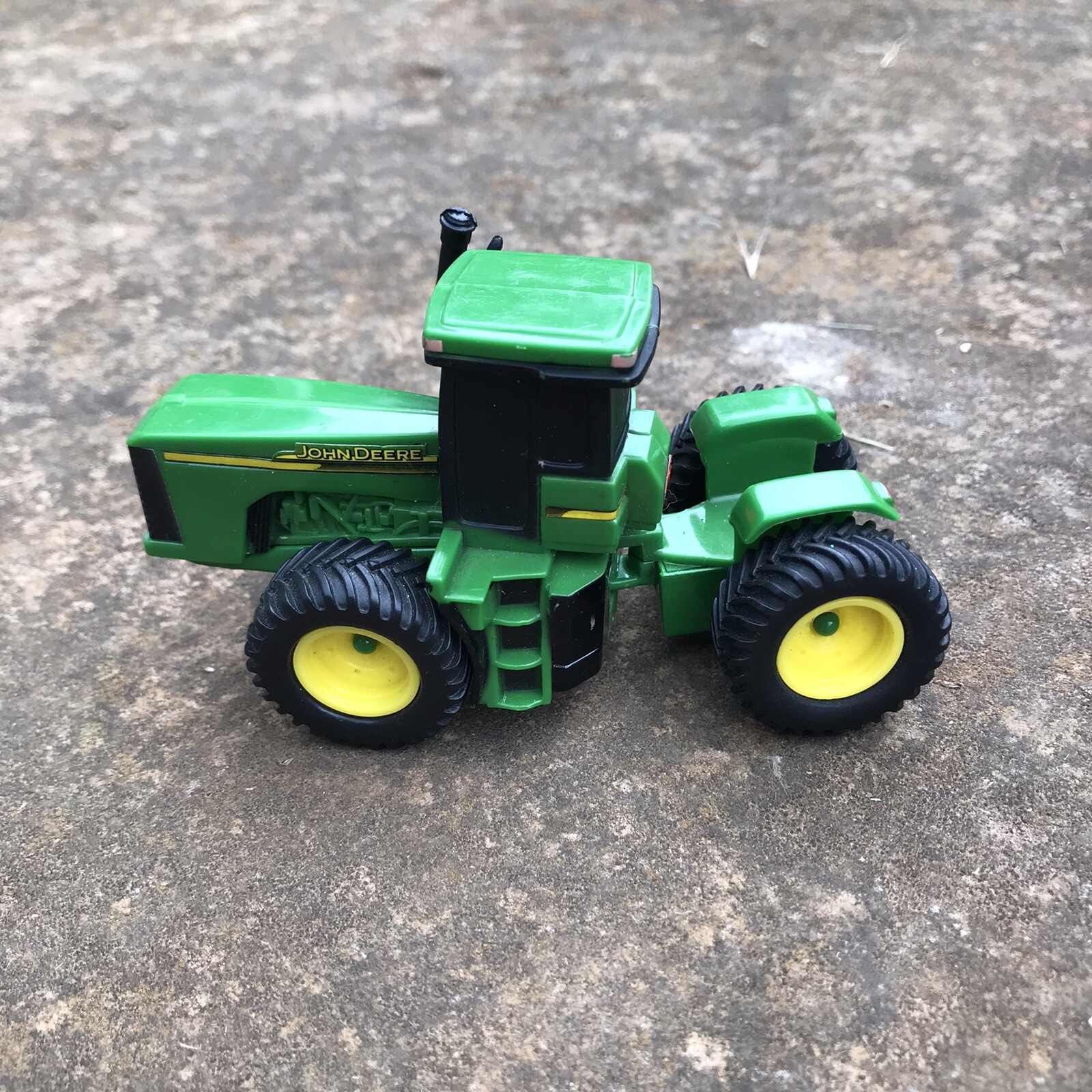 John Deere Tractor Farming Toy Replica Green Plastic Metal K0216YL01