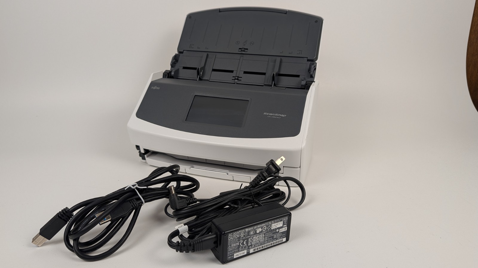 Fujitsu ScanSnap iX1500 White Scanner LOW 178 Count FUNCTIONS Missing Side Cover