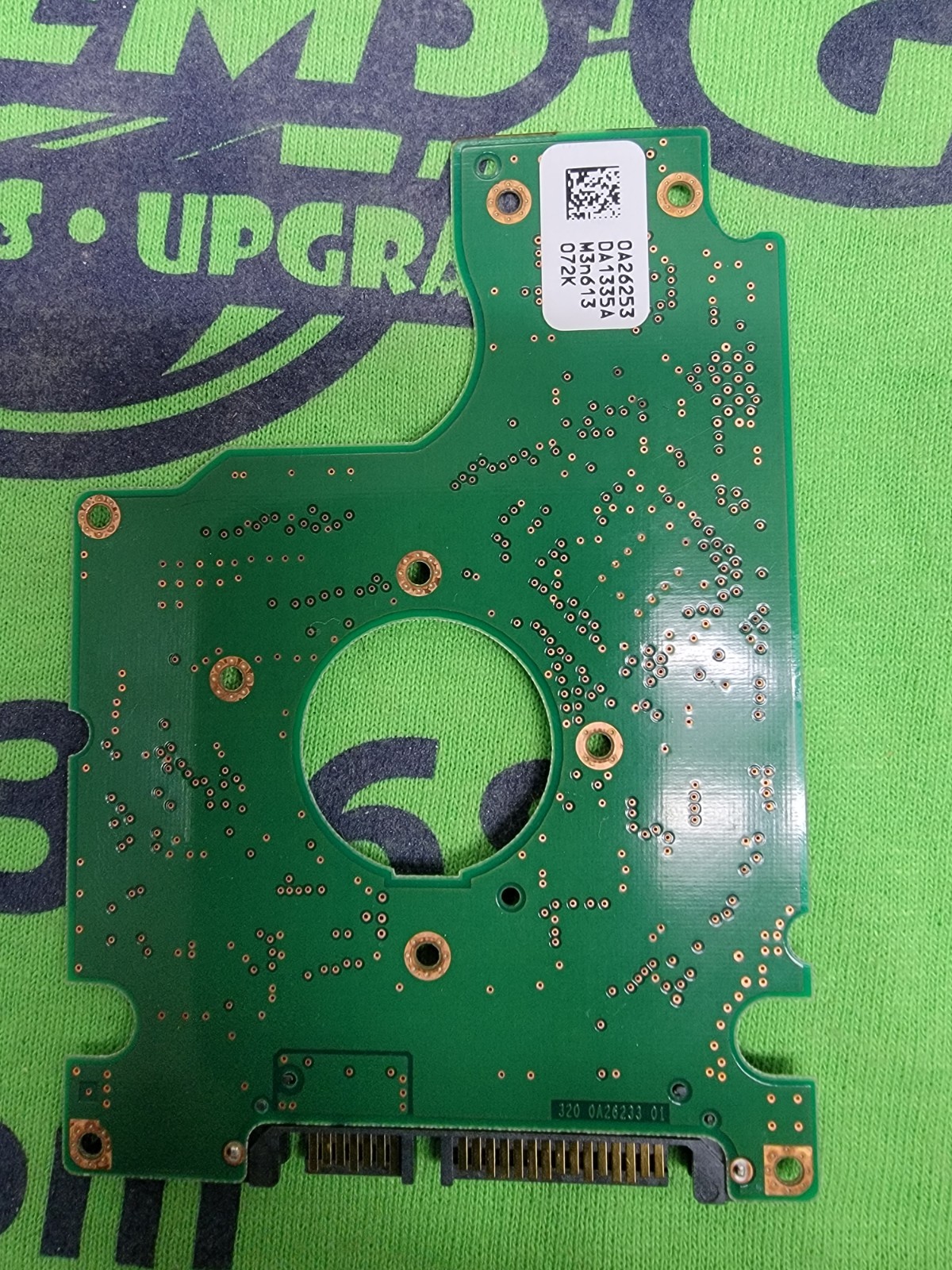 HDD - PCB LOGIC BOARD  - HITACHI 320 0A26233 01 - PCB ONLY