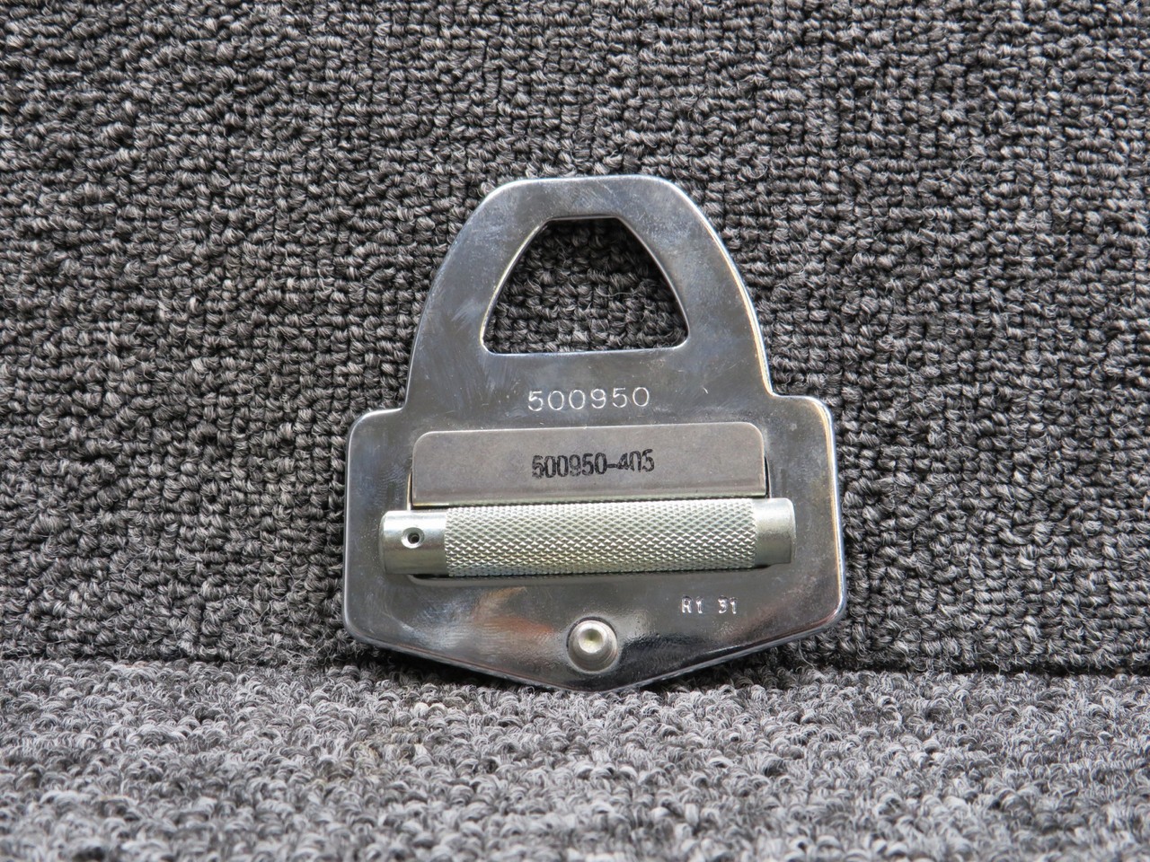 500950, 500950-405 Beechcraft Seat Belt Buck and Connector Assembly