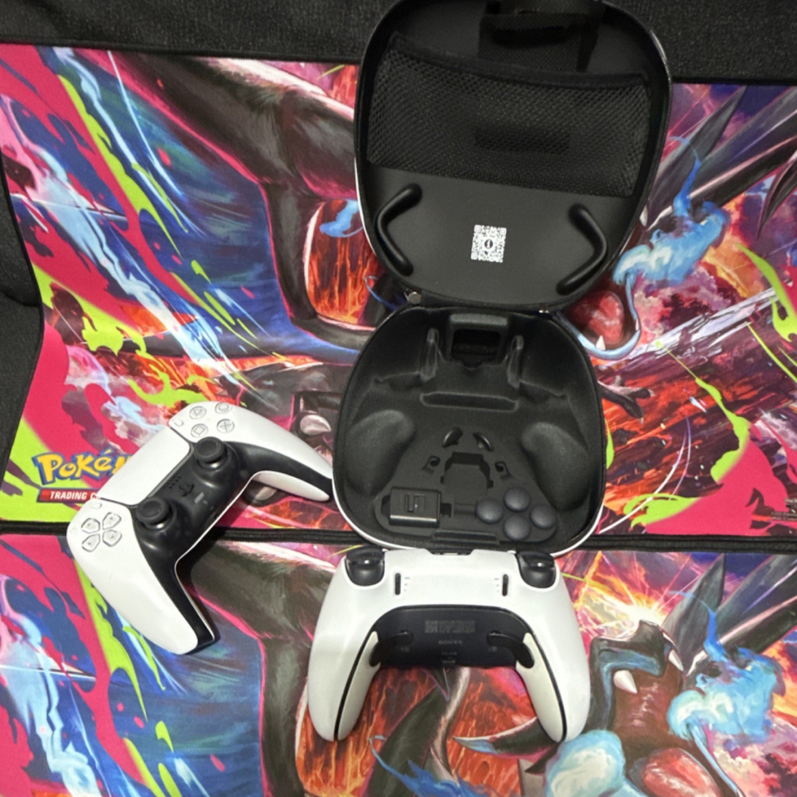 PlayStation Wireless Controller Bundle with Carrying Case & Thumbstick Caps