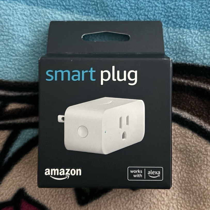 Amazon Smart Plug Wi‑Fi Outlet for Alexa, White Indoor, 1 Outlet 120V