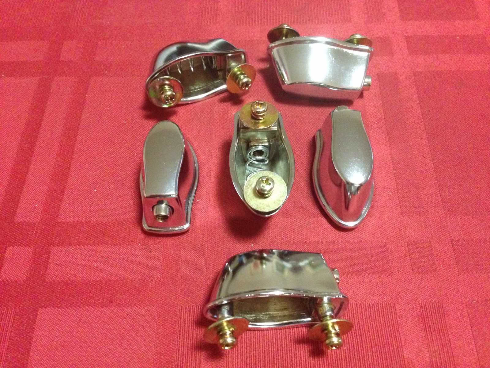 LOT OF 6 (SIX) DRUM LUGS WITH SCREWS - LUG