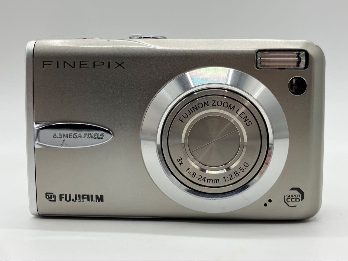 FUJIFILM FinePix F30 Silver Compact Digital Camera English Language 85-90% New