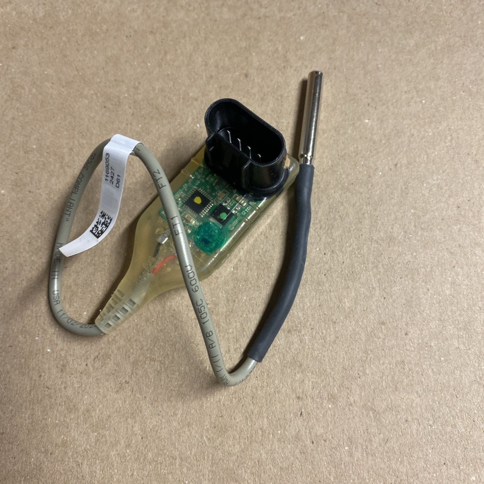SEN02133 Trane Temperature Sensor - New. Programming Required. Overmolded