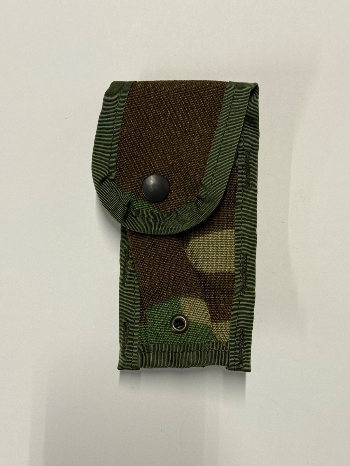 NEW USGI MOLLE II Single 9mm Pistol Mag Pouch M81 Woodland BDU