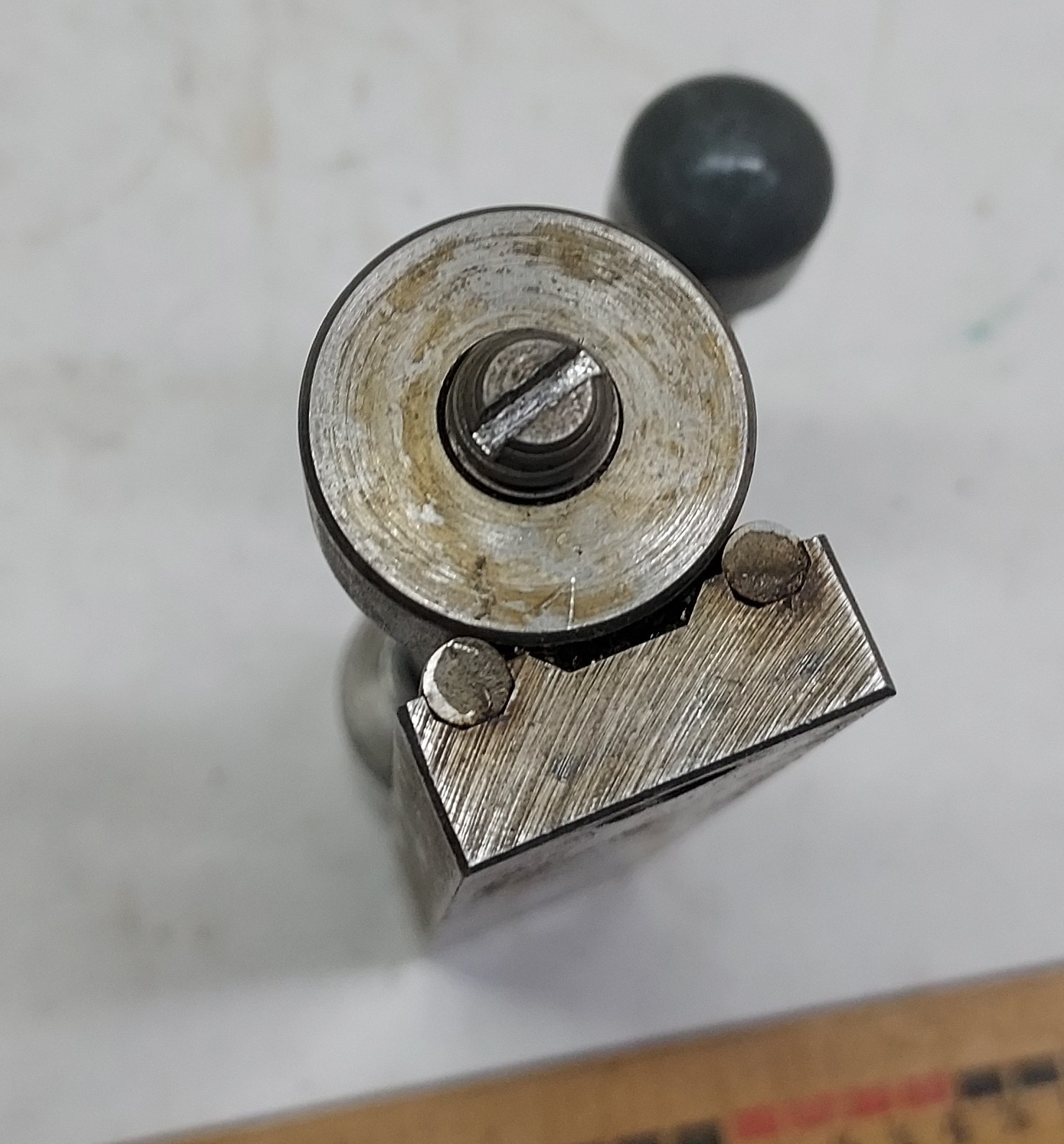 L. E. Wilson Universal Case Trimmer - 0120262
