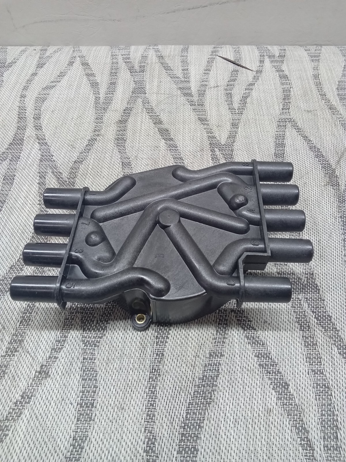 Crusader Hvs V8 Distributor Cap #RA108009