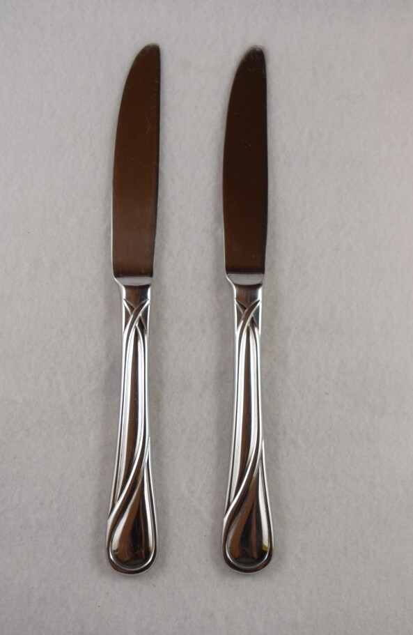 Pfaltzgraff Stainless China 18/0 GLENNBROOK 2 Dinner Knives