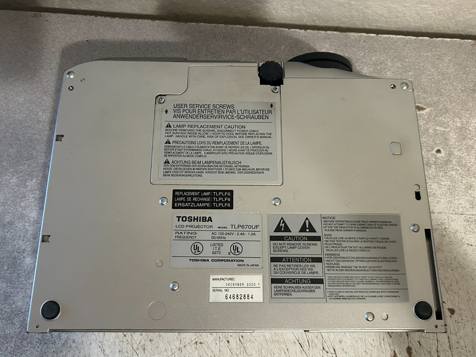 Toshiba TLP670 Data Projector Quick Ship