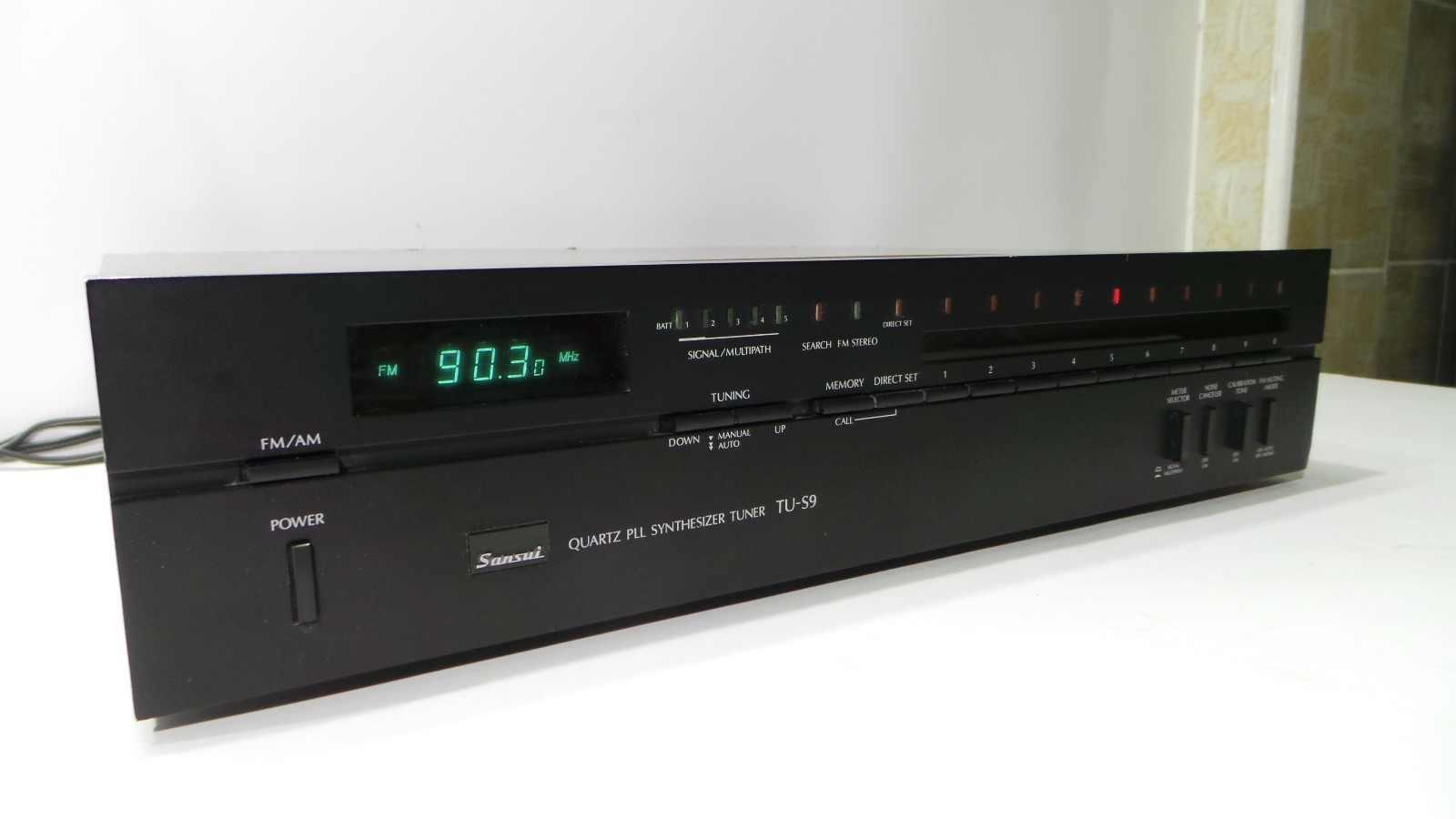 Sansui TU-S9 Quartz PLL Synthesizer Tuner (1981-83) Vintage