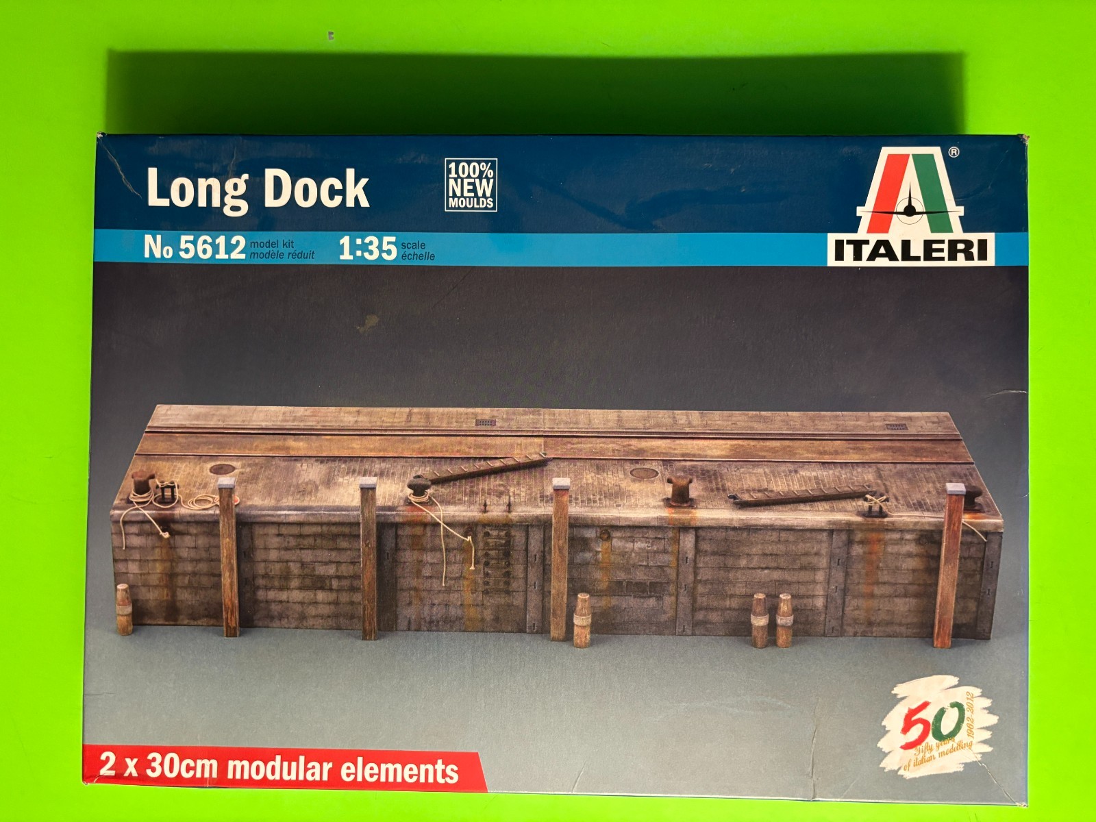 LONG DOCK DIORAMA ACCESSORY SET MODEL KIT 1/35 SCALE ITALERI NO.5612 NEW COOL!!