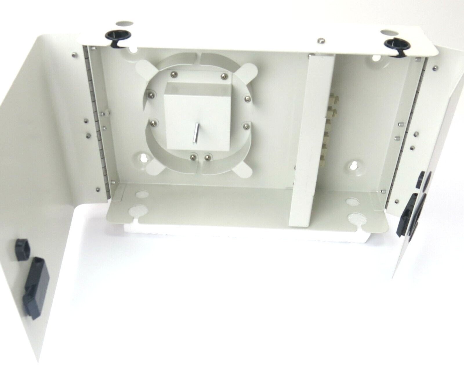 LEVITON - CPC SERIES ( CPC12-STD ) FIBER OPTIC PATCH PANEL CENTER.
