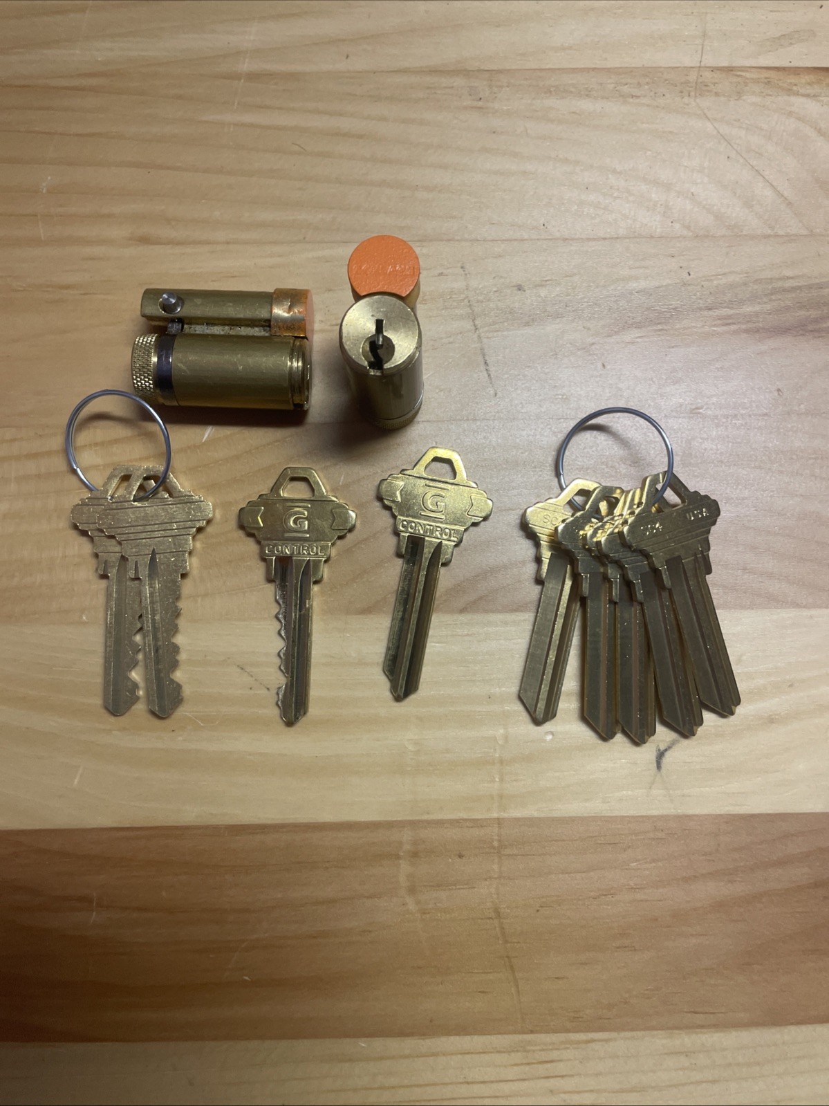 Locksmith Lot Of  2 Schlage LFIC Cylinders Cores C Keyway With Keys And Blanks