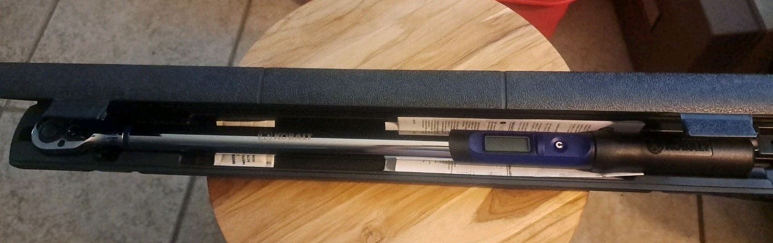 Kobalt 747423 Digital Torque Wrench 50-250 Ft Pounds 1/2" Drive