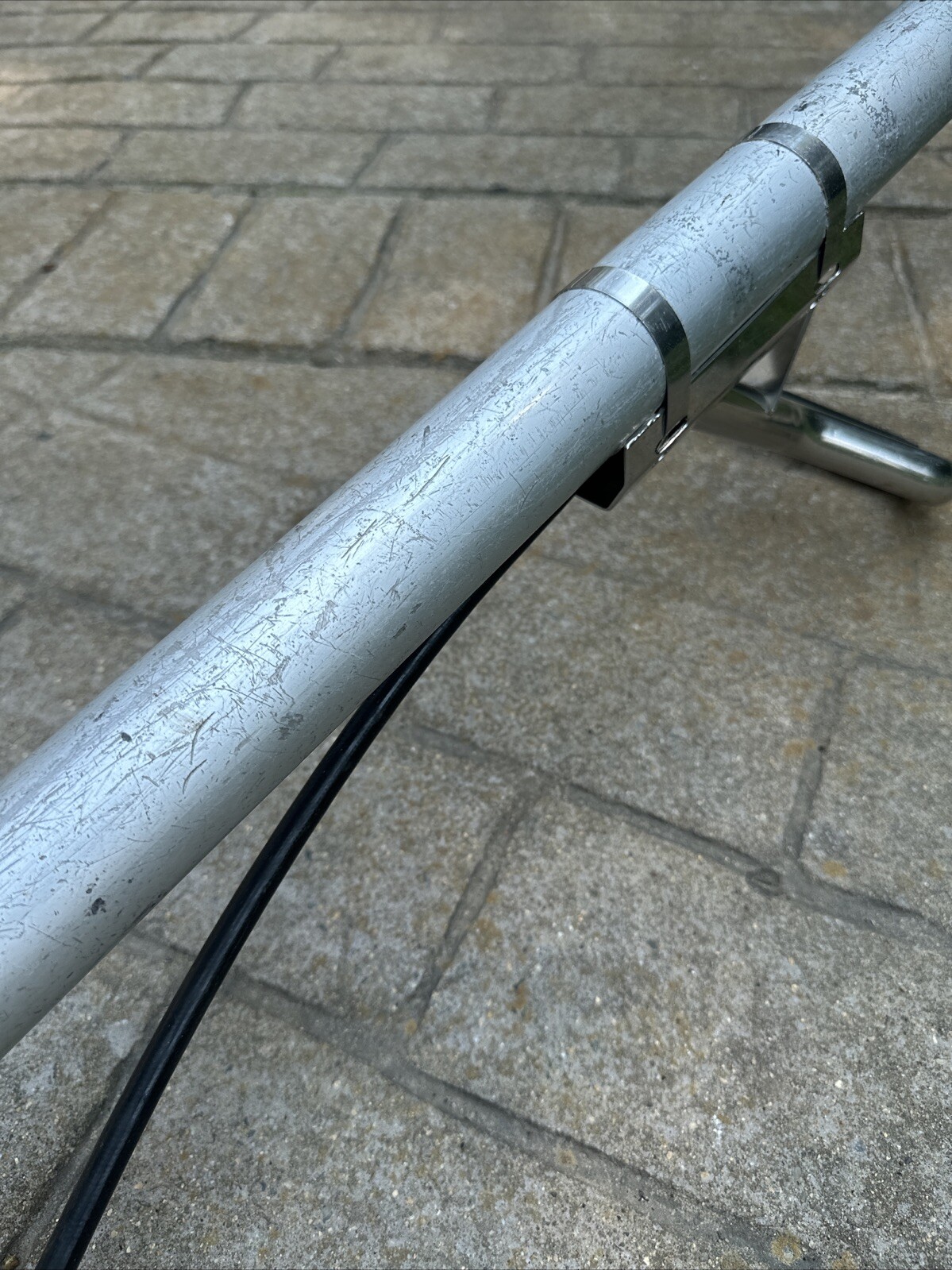 TILE, CARPET CLEANING, HARD SURFACE, & WATER RETRACTION WAND CRACKED HEAD