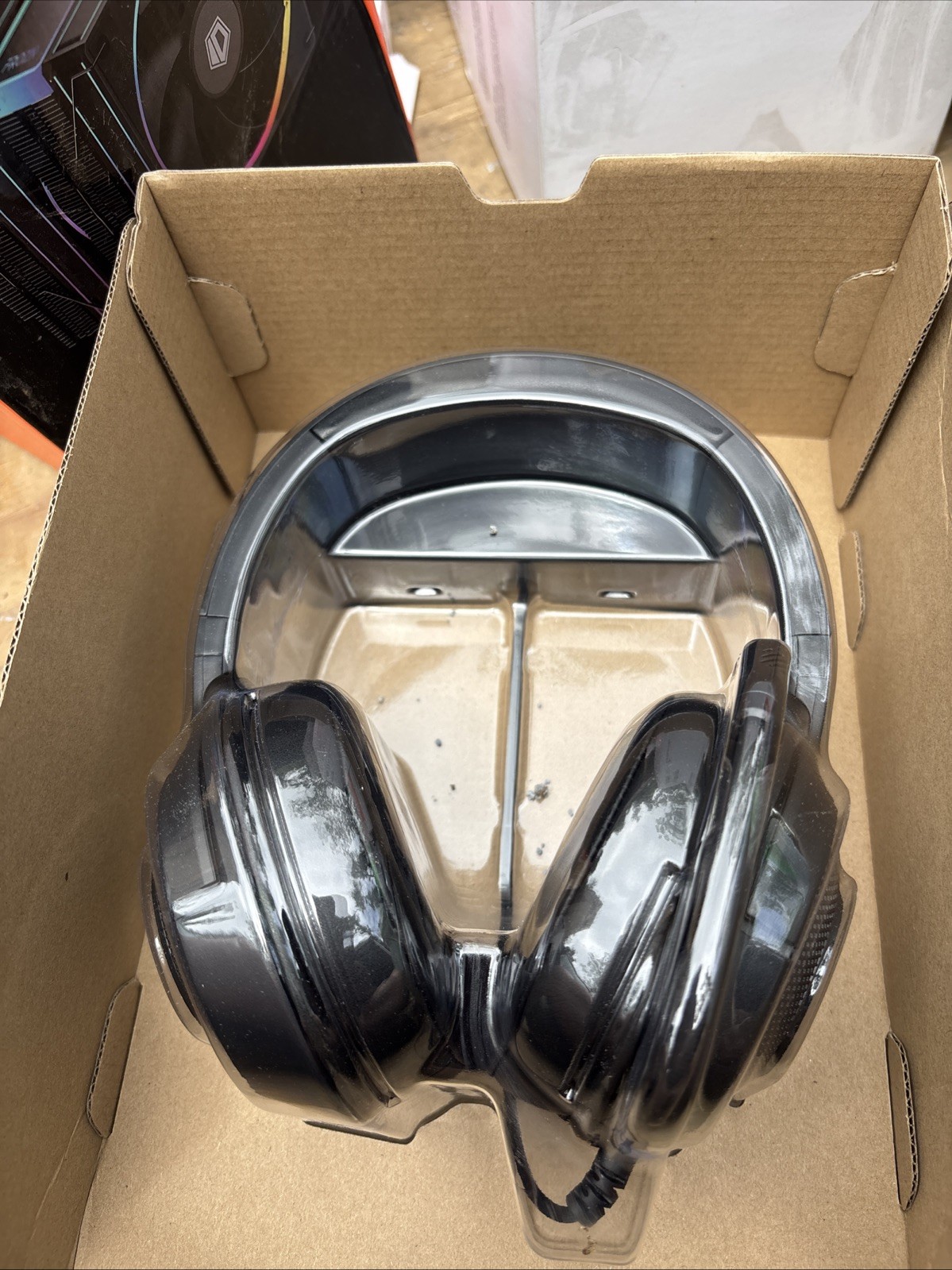Razer Kraken X USB Ultralight Gaming Headset- Integrated Audio Controls - For PC