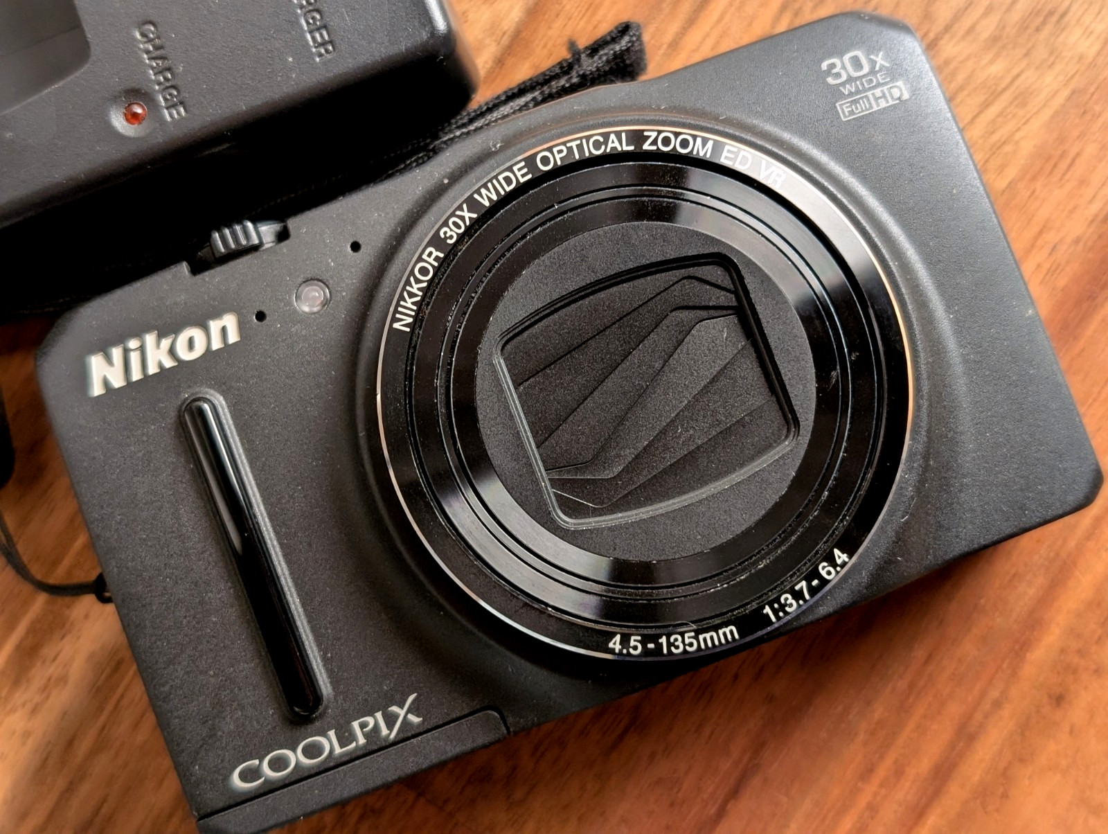 N MINT Nikon COOLPIX S9700 16.0MP 30x Zoom Digital Camera Japan English ok Used