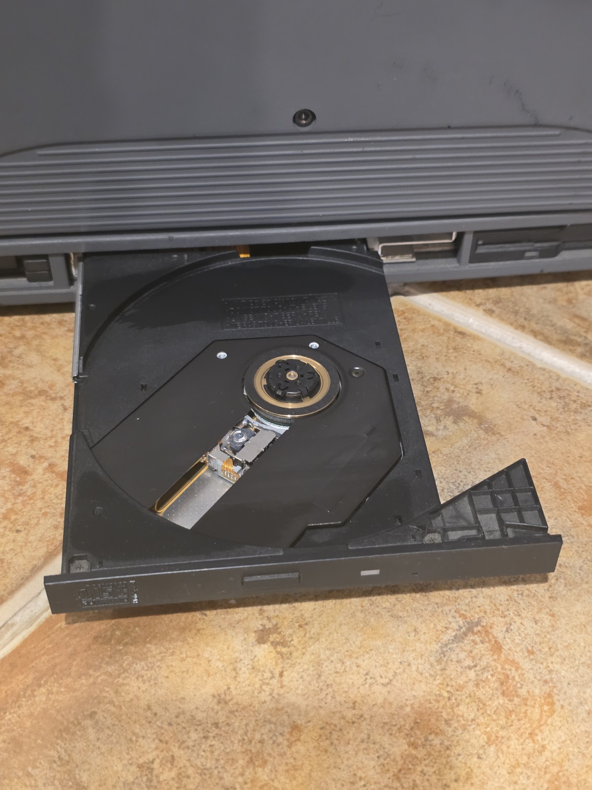 Dolch/Finisar FXPAC-PIII-1000 Computer System GTX-GE-P2000