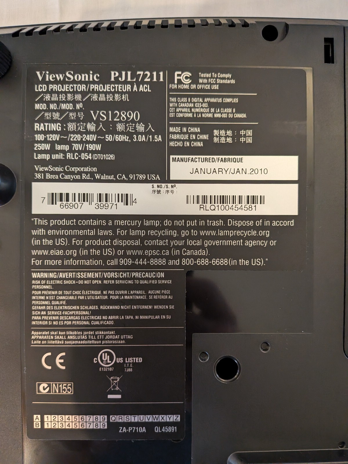 ViewSonic PJL7211 XGA LCD Projector