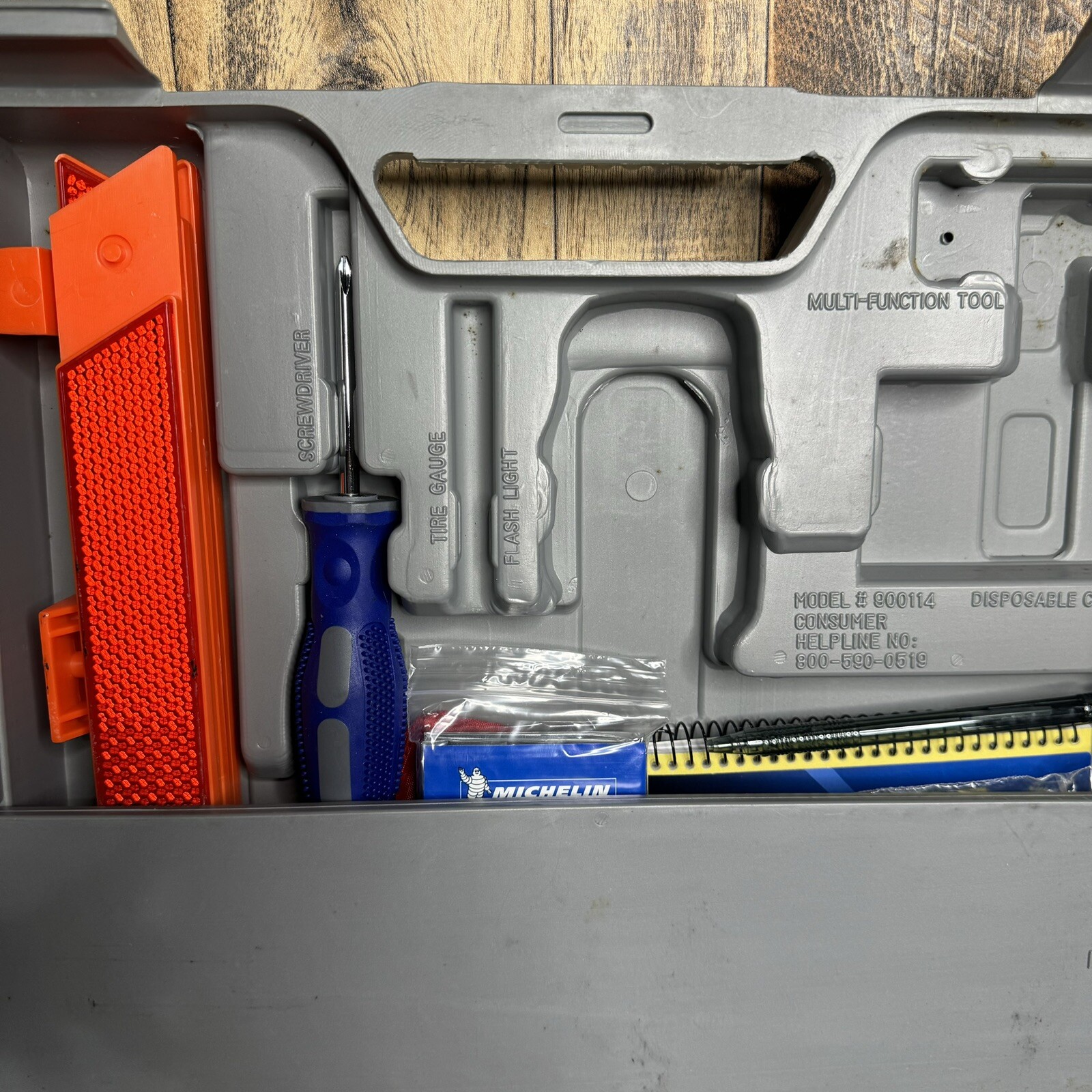 MICHELIN Emergency Roadside Kit - Incomplete