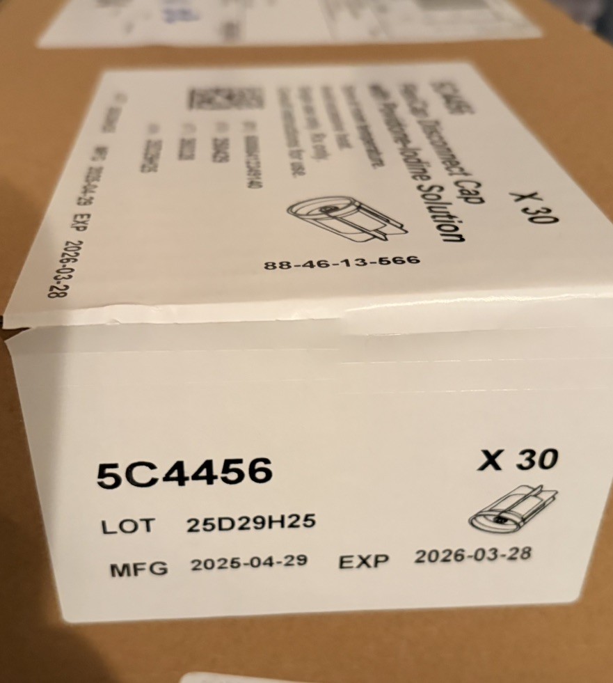 30x New sealed Baxter FLEXICAP Disconnect Cap  5C4456