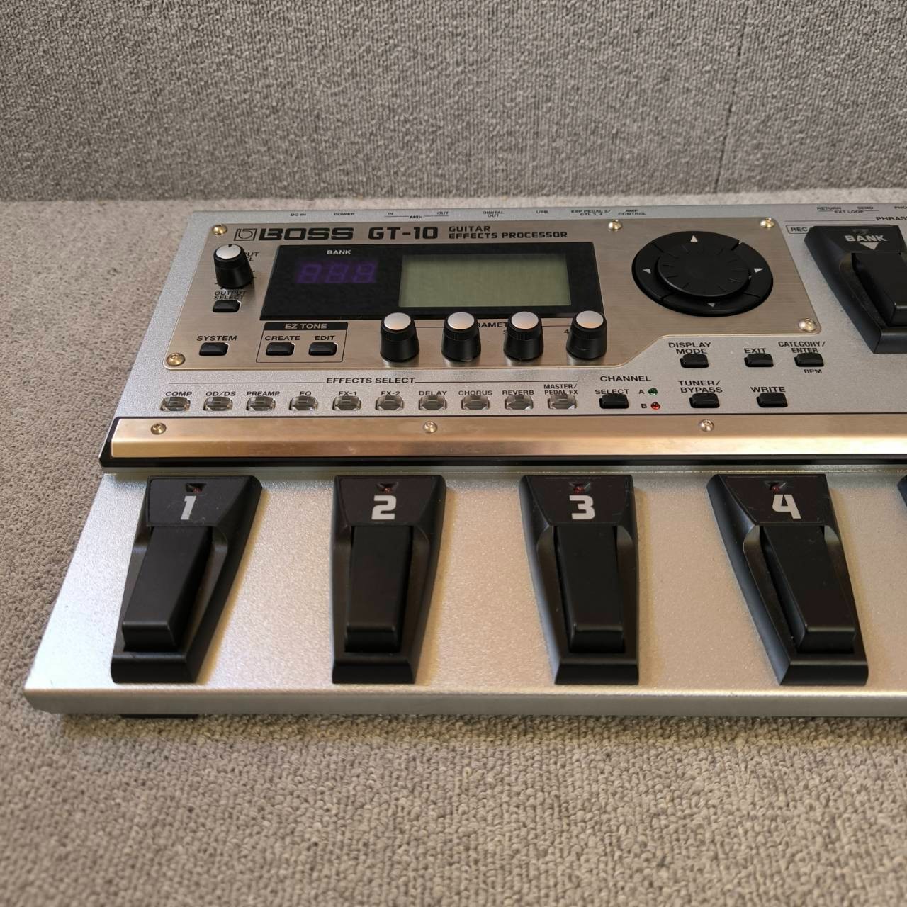BOSS GT-10 Electric Guitar Multi Effects Pedal Effects Unit With AC Adapter